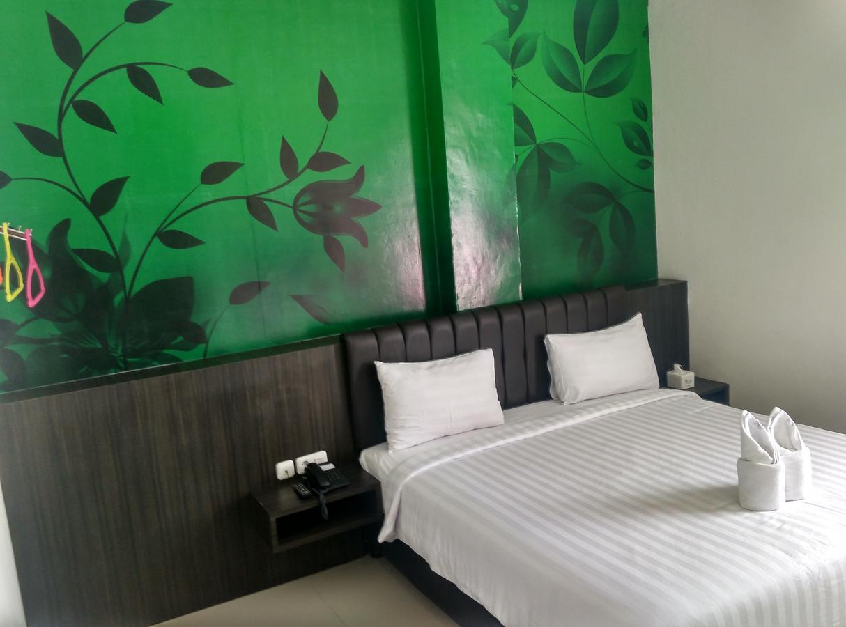Grand Indobaru Hotel Selatpanjang Экстерьер фото
