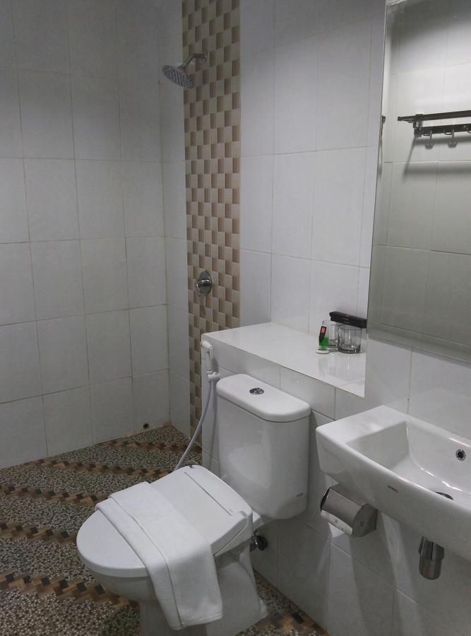 Grand Indobaru Hotel Selatpanjang Экстерьер фото