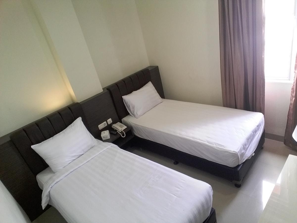 Grand Indobaru Hotel Selatpanjang Экстерьер фото