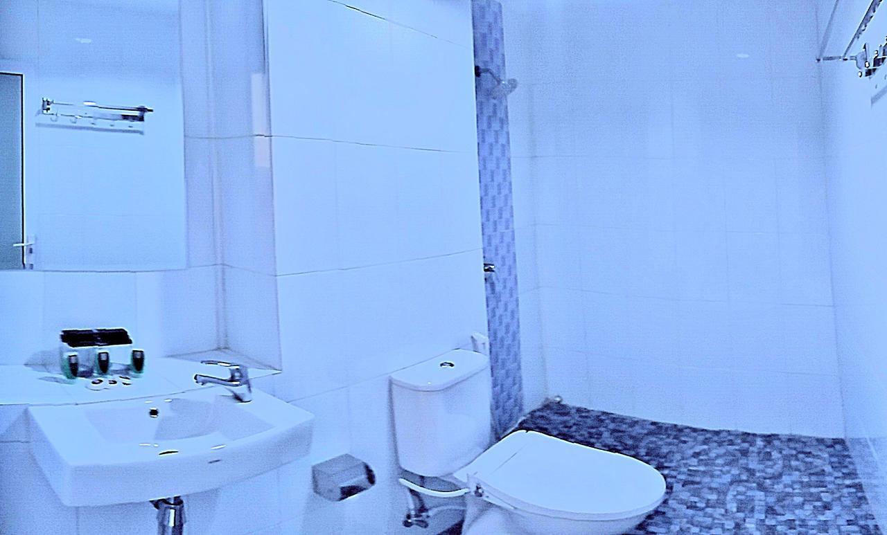 Grand Indobaru Hotel Selatpanjang Экстерьер фото
