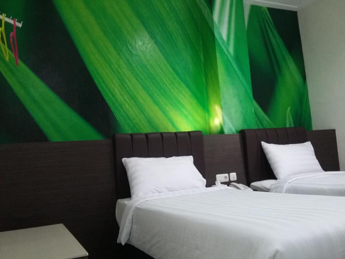 Grand Indobaru Hotel Selatpanjang Экстерьер фото