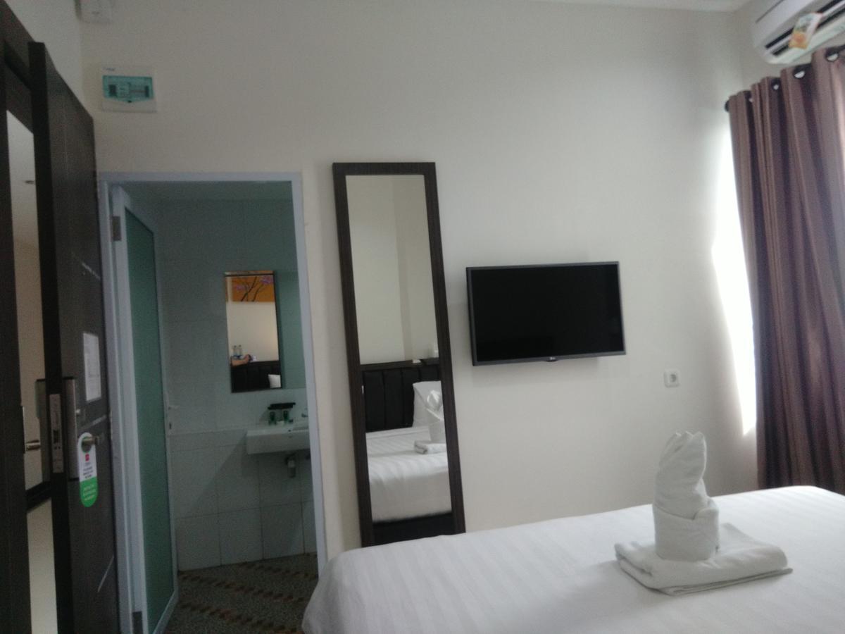 Grand Indobaru Hotel Selatpanjang Экстерьер фото