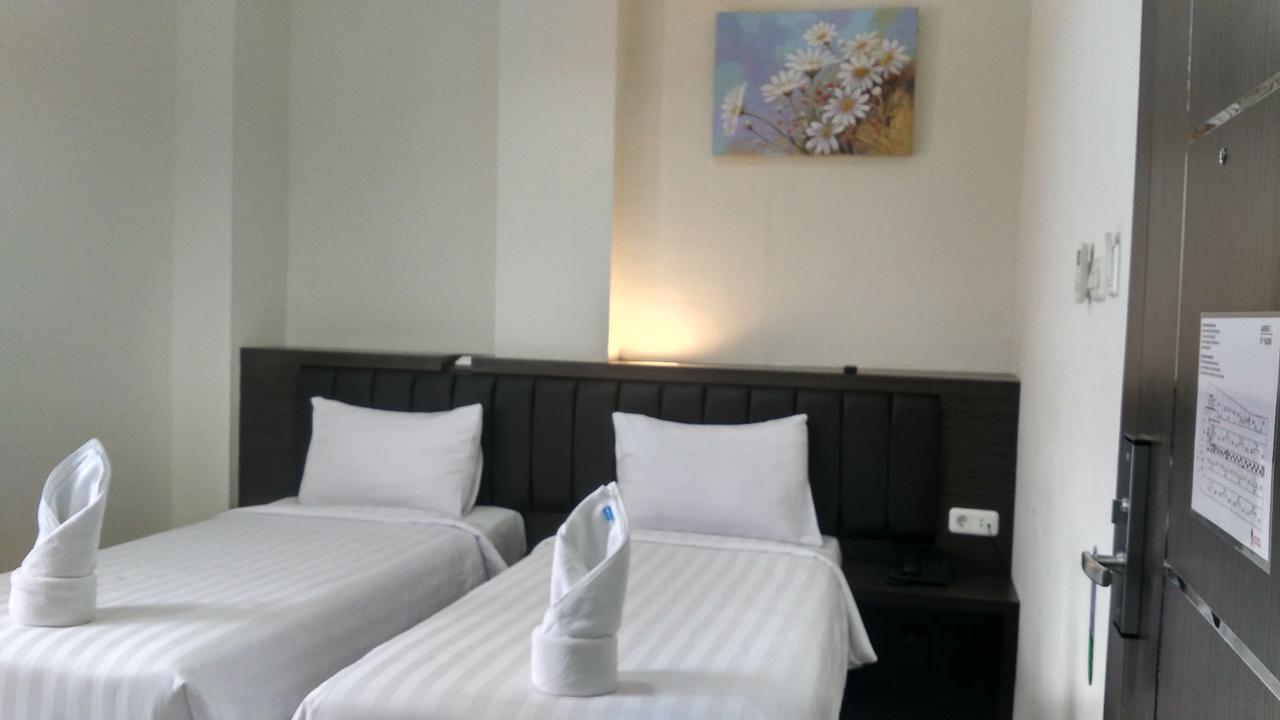 Grand Indobaru Hotel Selatpanjang Экстерьер фото